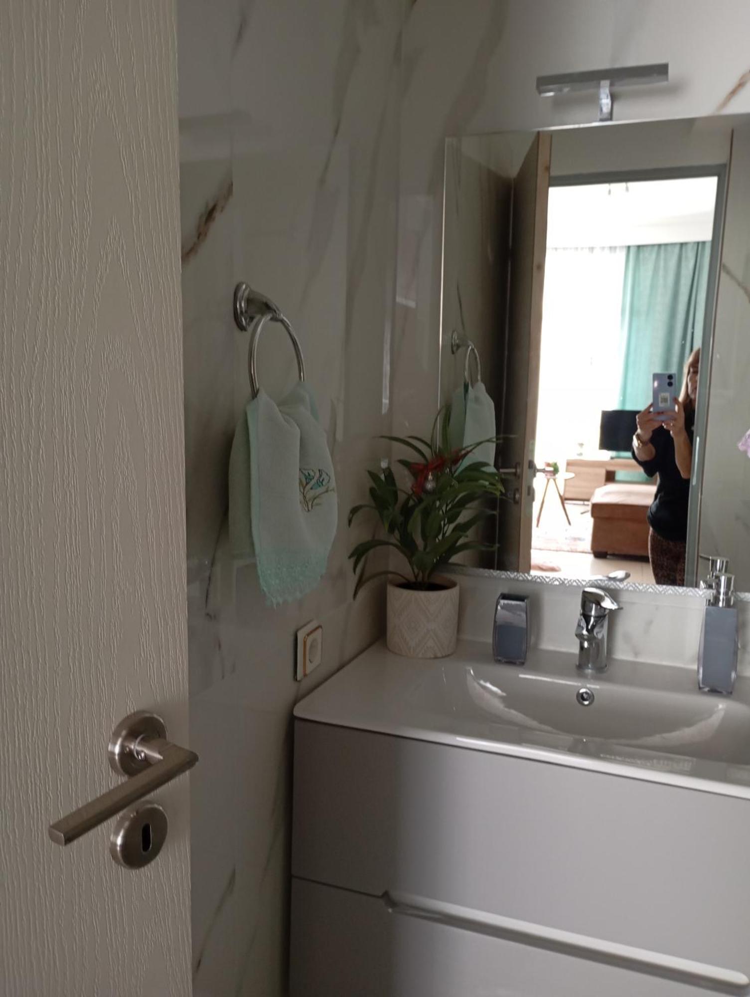 Hospitable Appartment In The Central Park, 잰티 외부 사진